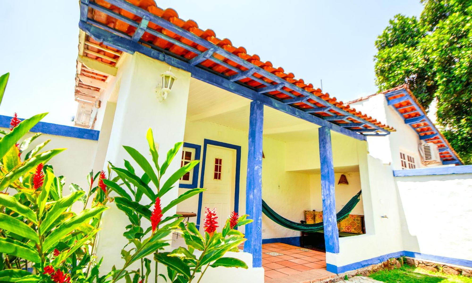 Inn Velinn Bromelias