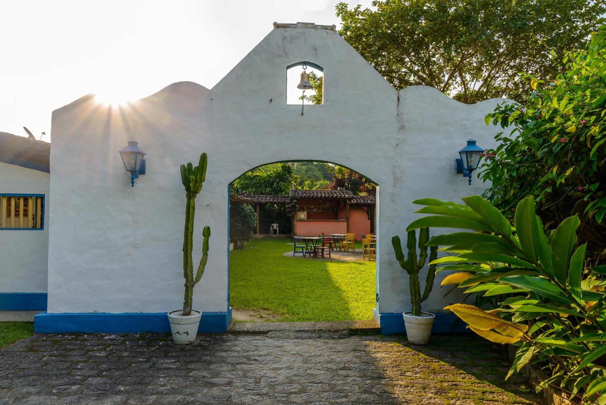 Velinn Bromelias 3* Ilhabela